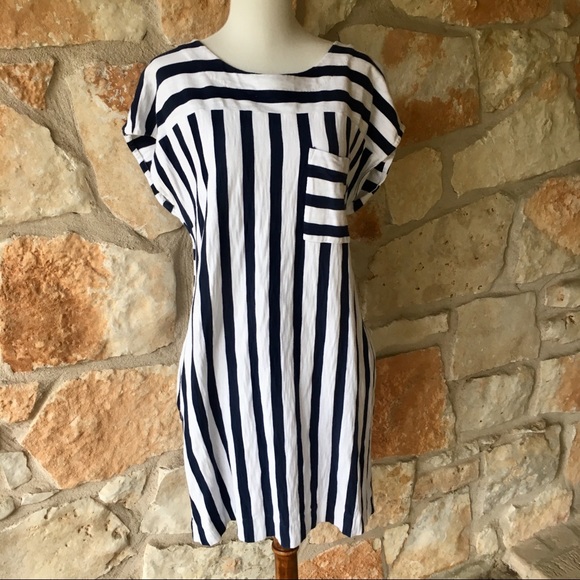 Madewell Dresses & Skirts - Navy and white Striped Madewell Dress
